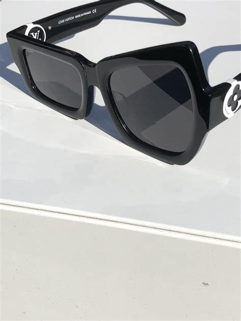 louis vuitton distorted sunglasses|louis vuitton sunglasses original price.